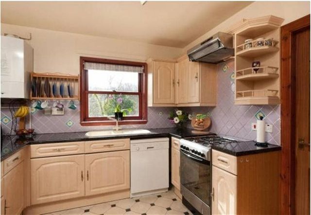  Image of 4 bedroom Detached house to rent in Lanark Road Juniper Green EH14 at Juniper Green Edinburgh Edinburgh, EH14 5DA