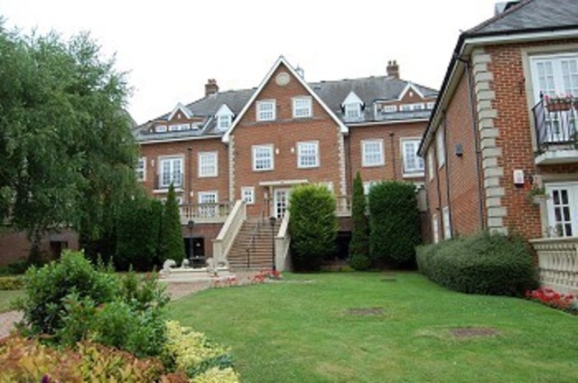  Image of 2 bedroom Flat to rent in Park Lane Stanmore HA7 at Lancaster House Park Lane Stanmore, HA7 3HD