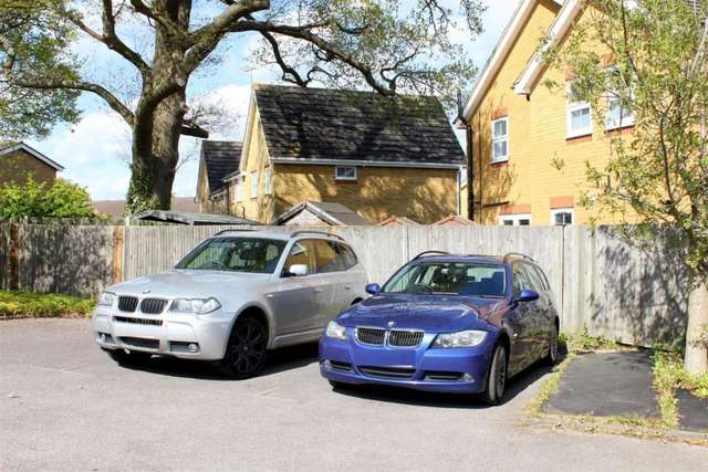  Image of 2 bedroom Detached house for sale in Laureate Way Hemel Hempstead HP1 at Laureate Way  Hemel Hempstead, HP1 3RL