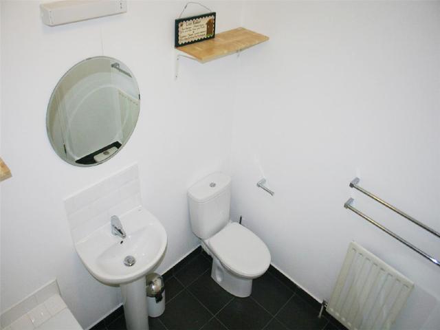 Image of 4 bedroom Flat to rent in Lauriston Gardens Edinburgh EH3 at Meadows Edinburgh Edinburgh, EH3 9HH