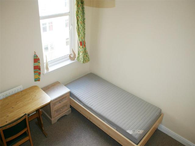 Image of 4 bedroom Flat to rent in Lauriston Gardens Edinburgh EH3 at Meadows Edinburgh Edinburgh, EH3 9HH