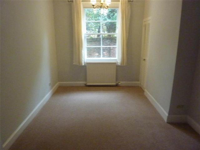  Image of 3 bedroom Flat to rent in Ledcameroch Road Bearsden Glasgow G61 at Bearsden Glasgow Glasgow, G61 4AB