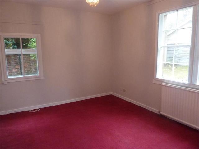  Image of 3 bedroom Flat to rent in Ledcameroch Road Bearsden Glasgow G61 at Bearsden Glasgow Glasgow, G61 4AB