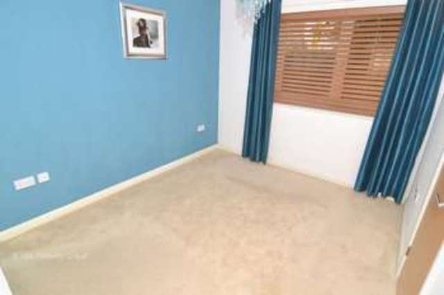  Image of 2 bedroom Flat for sale in London Road Leigh-on-Sea SS9 at 1525 London Road  Leigh-On-Sea, SS9 2SU