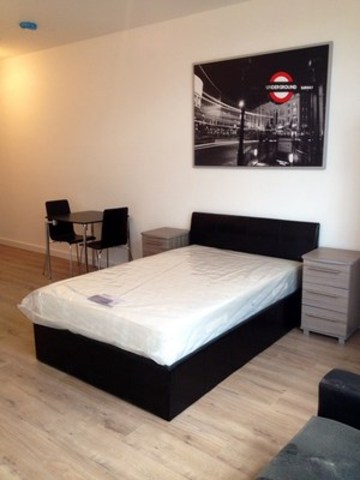  Image of Terraced house to rent in Burnside Road Becontree Dagenham RM8 at LG5    BURNSIDE ROAD  CHADWELL HEATH, RM8 1XD