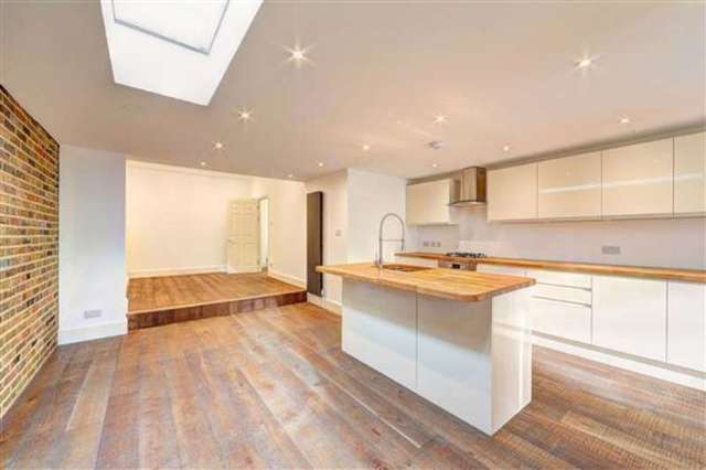 Image of 3 bedroom Terraced house for sale in Lilford Road London SE5 at Camberwell, SE5 9HR