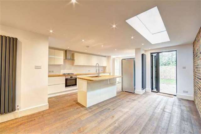  Image of 3 bedroom Terraced house for sale in Lilford Road London SE5 at Camberwell, SE5 9HR