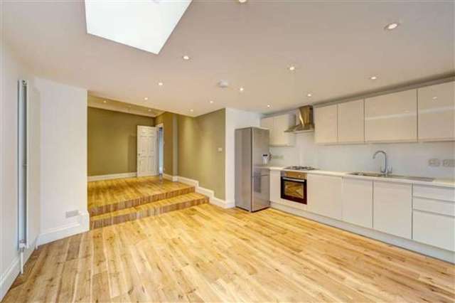  Image of 3 bedroom Terraced house for sale in Lilford Road London SE5 at Camberwell, SE5 9HR