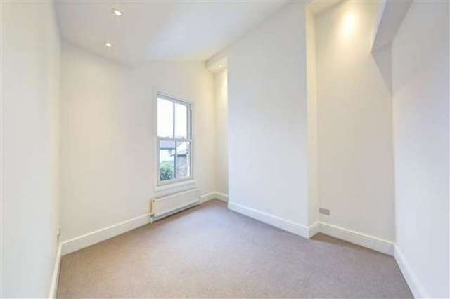  Image of 3 bedroom Terraced house for sale in Lilford Road London SE5 at Camberwell, SE5 9HR