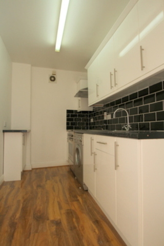  Image of 3 bedroom Apartment to rent in Bow Road London E3 at Link House  London, E3 2TD