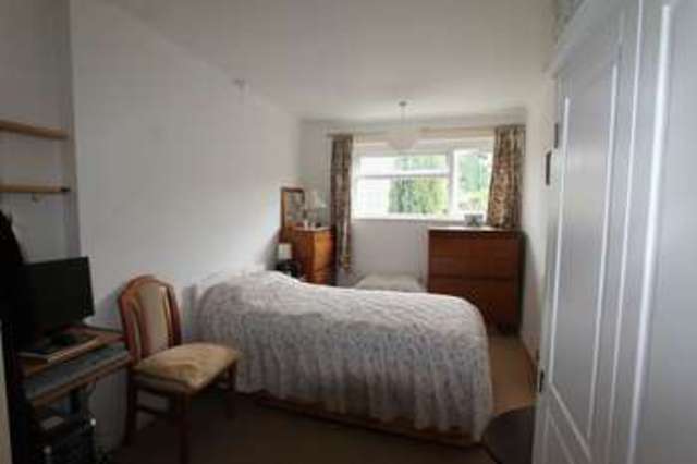  Image of 2 bedroom Flat for sale in Linkway Gardens Leicester LE3 at Linkway Gardens  Leicester, LE3 0LU