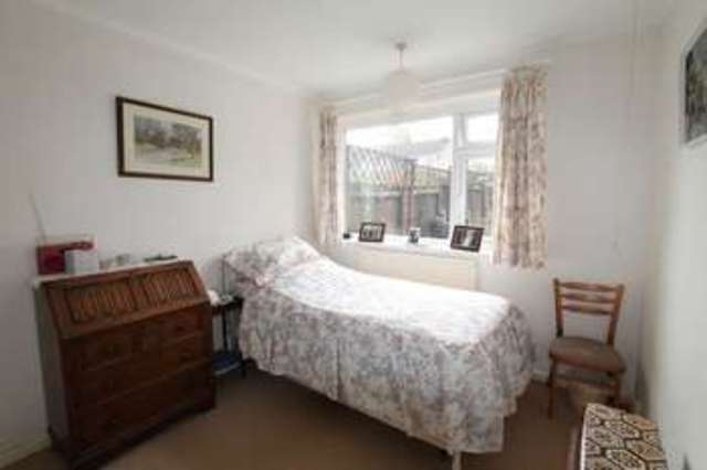  Image of 2 bedroom Flat for sale in Linkway Gardens Leicester LE3 at Linkway Gardens  Leicester, LE3 0LU
