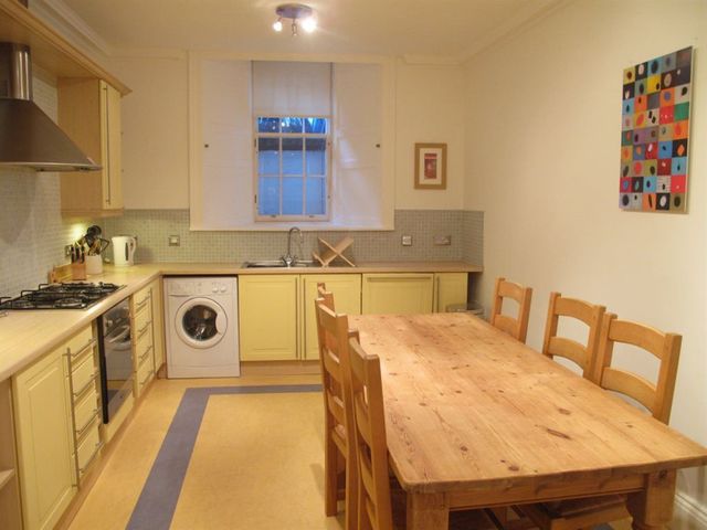  Image of 2 bedroom Flat to rent in Northumberland Street South East Lane Edinburgh EH3 at New Town Edinburgh Edinburgh, EH3 6LP