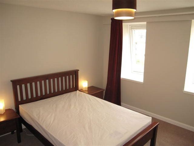  Image of 2 bedroom Flat to rent in Lochrin Place Edinburgh EH3 at Tollcross Edinburgh Edinburgh, EH3 9RB
