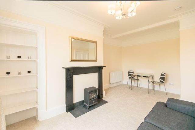  Image of 1 bedroom Flat to rent in Logan Street Edinburgh EH3 at New Town Edinburgh Edinburgh, EH3 5EN
