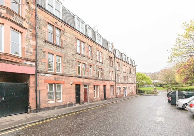  Image of 1 bedroom Flat to rent in Logan Street Edinburgh EH3 at New Town Edinburgh Edinburgh, EH3 5EN