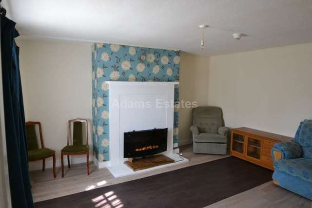  Image of Semi-Detached house to rent in London Road Earley Reading RG1 at London Road  Reading, RG1 5BY
