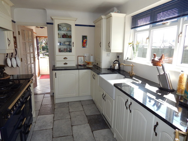 Image of 3 bedroom Semi-Detached house for sale in Lower Drayton Lane Drayton Portsmouth PO6 at Lower Drayton Lane Drayton Portsmouth, PO6 2EP