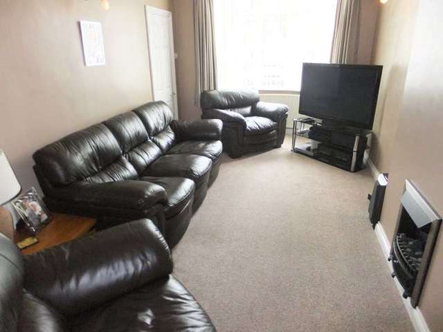  Image of 4 bedroom Semi-Detached house for sale in Lyndon Road Solihull B92 at Lyndon Road  Solihull, B92 7QX