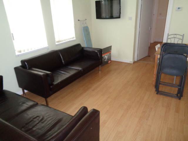  Image of 6 bedroom Detached house to rent in Mackintosh Place Cardiff CF24 at Roath Cardiff Roath, CF24 4RP