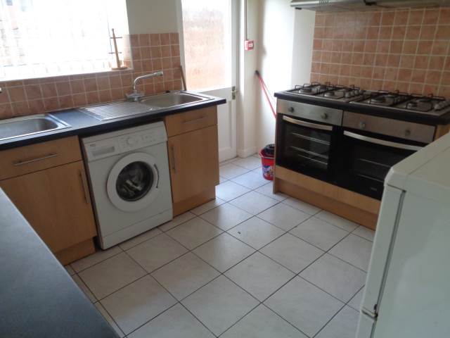  Image of 6 bedroom Detached house to rent in Mackintosh Place Cardiff CF24 at Roath Cardiff Roath, CF24 4RP