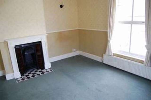  Image of 4 bedroom Terraced house to rent in Magdalen Road Norwich NR3 at Magdalen Road  Norwich, NR3 4LW
