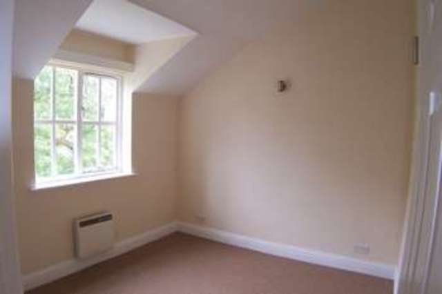  Image of 1 bedroom Flat to rent in Maidenhead Road Cookham Maidenhead SL6 at Maidenhead Road  Cookham, SL6 9DG