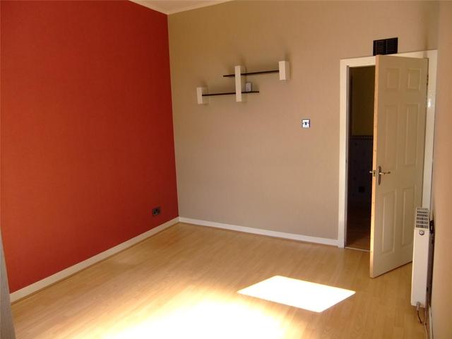  Image of 2 bedroom Flat to rent in Main Street Newmills Dunfermline KY12 at Newmills Fife Fife, KY12 8SY