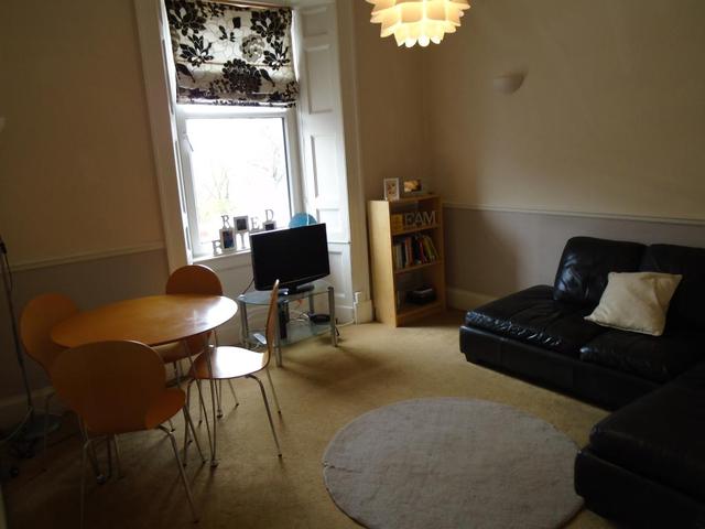  Image of 2 bedroom Flat to rent in Main Street Perth PH2 at Perth Perthshire Perthshire, PH2 7HD