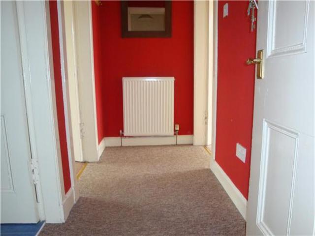  Image of 2 bedroom Flat to rent in Maitland Street Dunfermline KY12 at Dunfermline Fife Fife, KY12 8AF