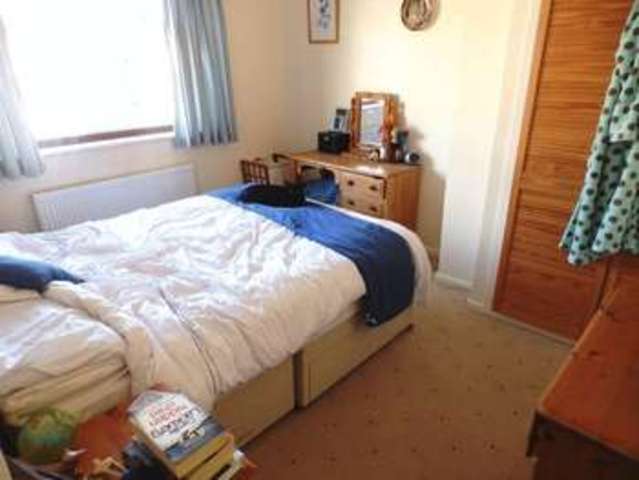  Image of 3 bedroom Semi-Detached house to rent in Malvern Road Swindon SN2 at Malvern Road Gorse Hill Swindon, SN2 1AU