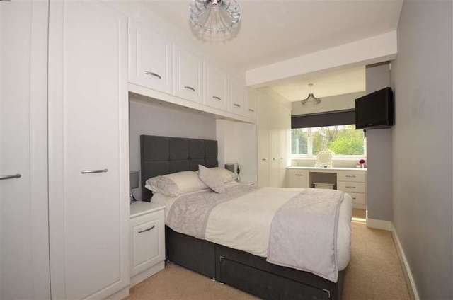  Image of 4 bedroom Semi-Detached house for sale in Malvina Avenue Gravesend DA12 at Gravesend Kent Gravesend, DA12 5AP