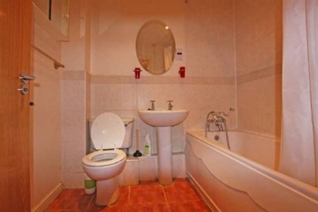  Image of 3 bedroom Terraced house for sale in Garvary Road London E16 at Manchester Court Garvary Road Docklands, E16 3GZ
