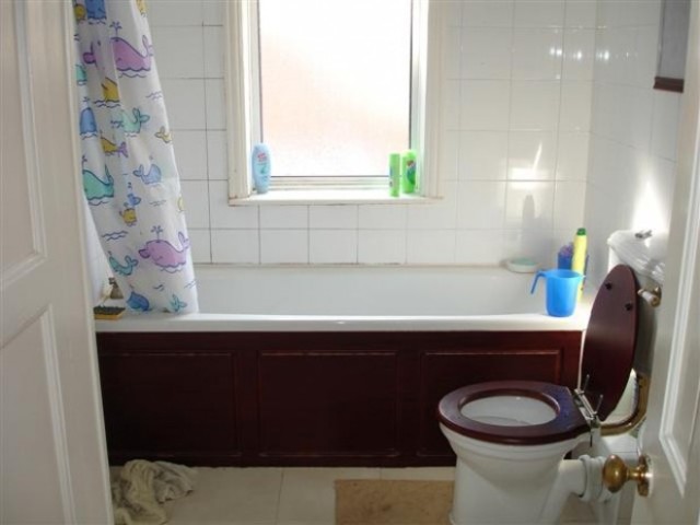  Image of 3 bedroom Semi-Detached house to rent in Manor Avenue Fulwood Preston PR2 at Manor Avenue Fulwood Preston, PR2 8DN