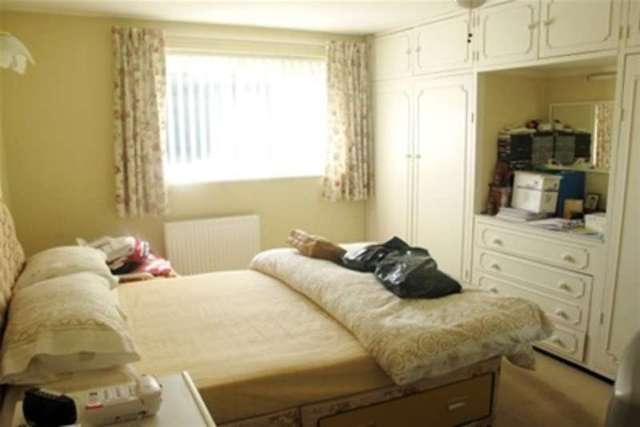  Image of 2 bedroom Maisonette to rent in Manor Gardens Stechford Birmingham B33 at Birmingham, B33 8PS
