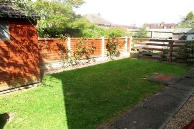  Image of 2 bedroom Maisonette to rent in Manor Gardens Stechford Birmingham B33 at Birmingham, B33 8PS