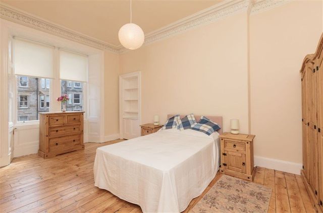  Image of 2 bedroom Flat to rent in Marchmont Road Edinburgh EH9 at Marchmont Edinburgh Edinburgh, EH9 1HU