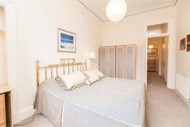  Image of 2 bedroom Flat to rent in Marchmont Road Edinburgh EH9 at Marchmont Edinburgh Edinburgh, EH9 1HY