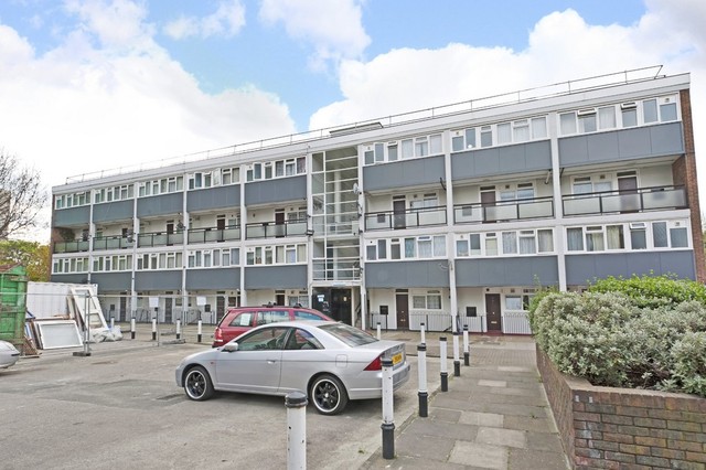 Image of 5 bedroom Apartment for sale in Marchwood Close London SE5 at Marchwood Close Camberwell London, SE5 7EX