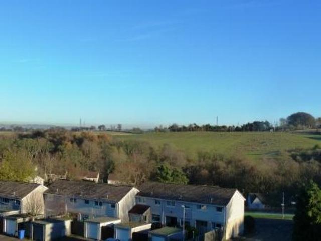  Image of 1 bedroom Flat to rent in Mauchline East Kilbride Glasgow G74 at East Kilbride South Lanarkshire South Lanarkshire, G74 3SA