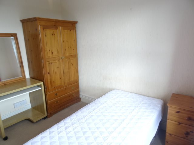  Image of 1 bedroom House Share to rent in Mayfield Road Worcester WR3 at Worcester  Claines, WR3 8NT