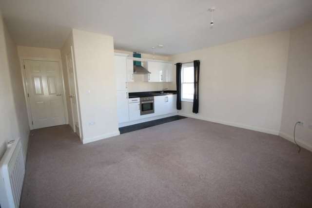  Image of 2 bedroom Apartment to rent in Melbourne Street Stalybridge SK15 at Melbourne Street  Stalybridge, SK15 2JJ