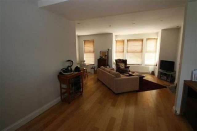  Image of 2 bedroom Maisonette to rent in Meteor Road Westcliff-on-Sea SS0 at Westcliff-on-Sea, SS0 8DF