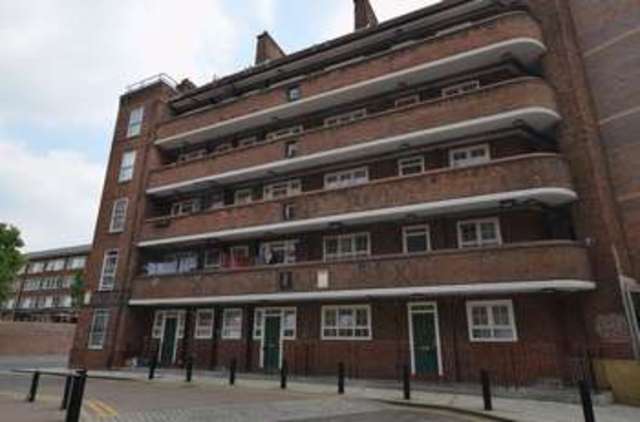  Image of 2 bedroom Flat to rent in Pembury Road London E5 at Pembury Estate  London, E5 8JT
