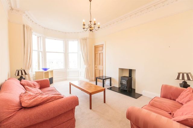  Image of 3 bedroom Flat to rent in Montpelier Terrace Edinburgh EH10 at Bruntsfield Edinburgh Edinburgh, EH10 4NE