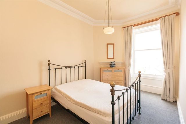  Image of 3 bedroom Flat to rent in Montpelier Terrace Edinburgh EH10 at Bruntsfield Edinburgh Edinburgh, EH10 4NE
