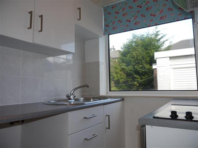  Image of 3 bedroom Semi-Detached house to rent in Moorland Drive Pudsey LS28 at Pudsey Leeds Farsley, LS28 8ER