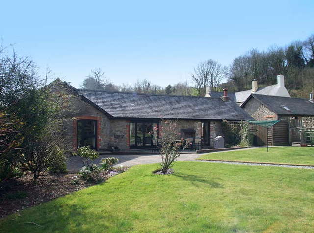  Image of 4 bedroom Detached house for sale in Moretonhampstead Newton Abbot TQ13 at Moretonhampstead Newton Abbot Devon, TQ13 8SD