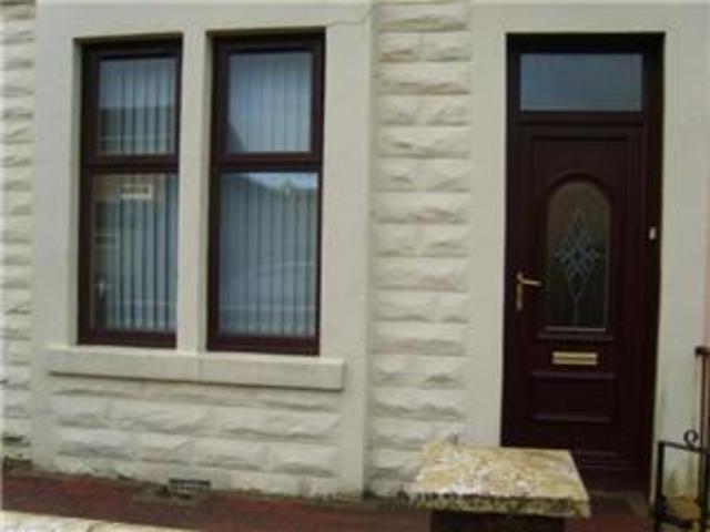  Image of 3 bedroom Semi-Detached house to rent in Moss Side Road Cowdenbeath KY4 at Cowdenbeath Fife Fife, KY4 9JP