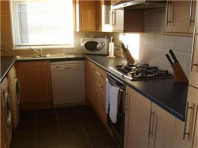  Image of 3 bedroom Semi-Detached house to rent in Moss Side Road Cowdenbeath KY4 at Cowdenbeath Fife Fife, KY4 9JP